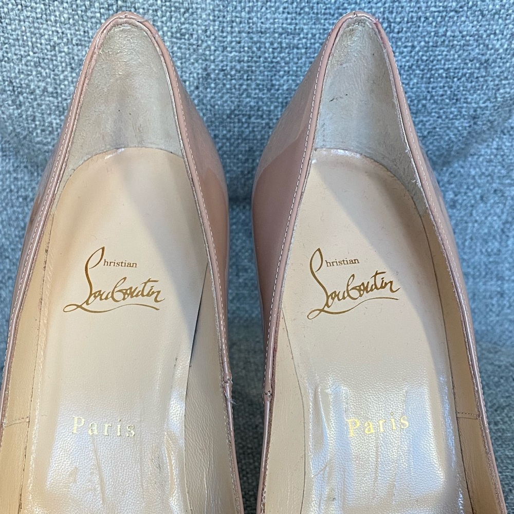 Christian Louboutin's 'New Very Prive' pumps - Picture 3 of 5